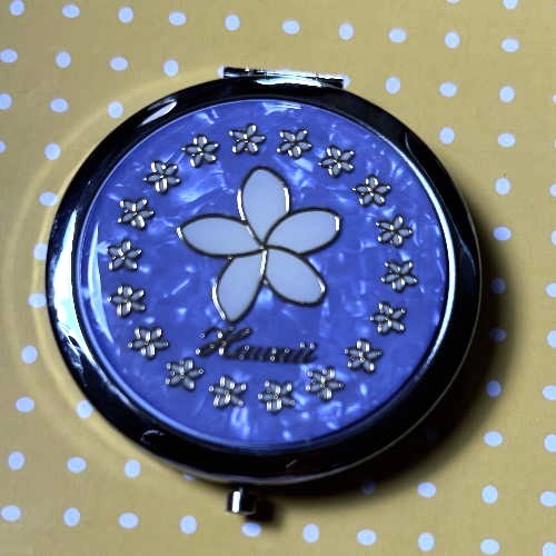 Hawaiian White and Golden Plumeria Compact Mirror with Lavender Background – Elegant Pocket Makeup Mirror