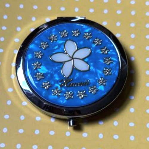 Hawaiian White and Golden Plumeria Compact Mirror with Blue Background – Elegant Pocket Makeup Mirror