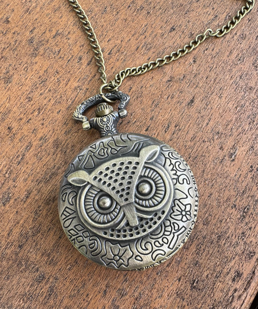 Antique Owl Carved Quartz Pocket Watch Bronze Necklace Unisex Clock Analog